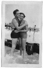 Dee & Ben at the ocean