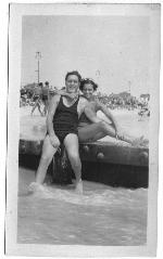 Dee & Ben at the ocean