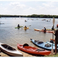 010901CSPKayaks The view south on Lake Cochituate's Middle Pond. It's the smallest of the three major ponds in this lake chain.
(Photo courtesy of Carey VandenAkker.)