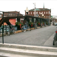 041206WalnutStBridge On a cold December day in 2004, bicycles show the demand for better commuter bicycle parking to come.