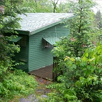 070601ColdRiverCamp_Fernbank We chose Fernbank, one of those perchy cabins for two.