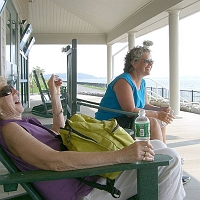 060727SpectacleIsland15 Awaiting the next home-bound boat.